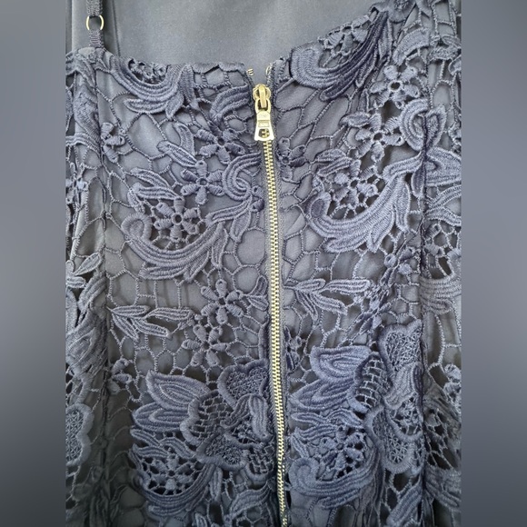 Alice + Olivia Naomi Spaghetti Strap Lace Dress in Sapphire-size 10 - Picture 6 of 9